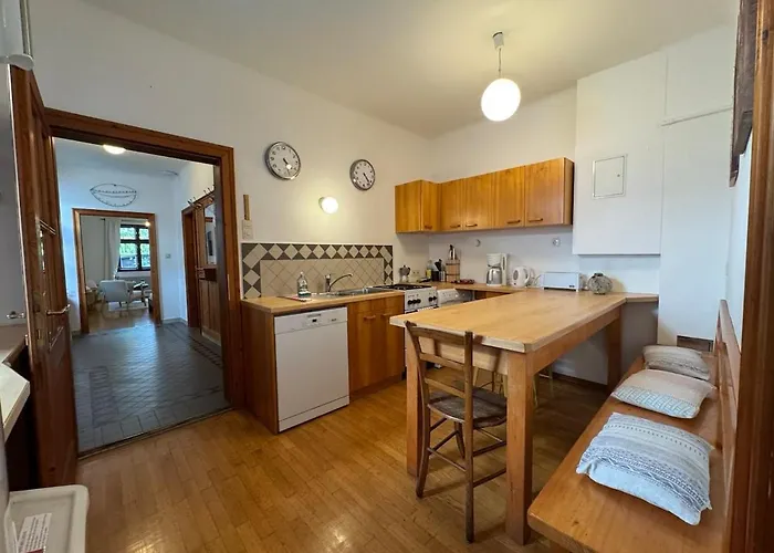 Tatil Evi Gemuetliches Haus Mit Garten Viyana