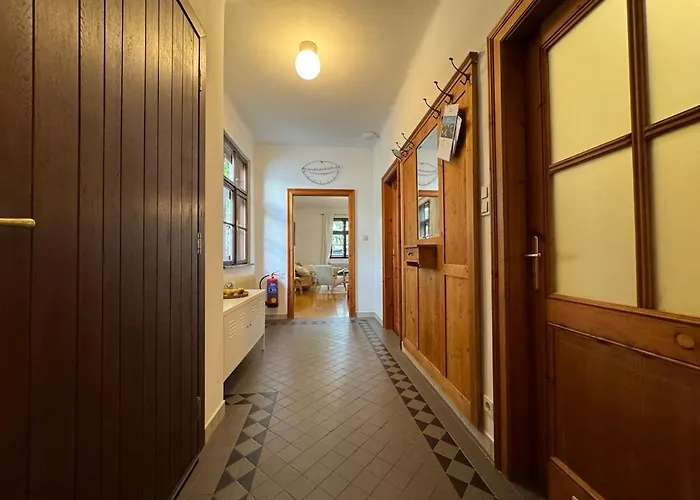 Gemuetliches Haus Mit Garten Viyana